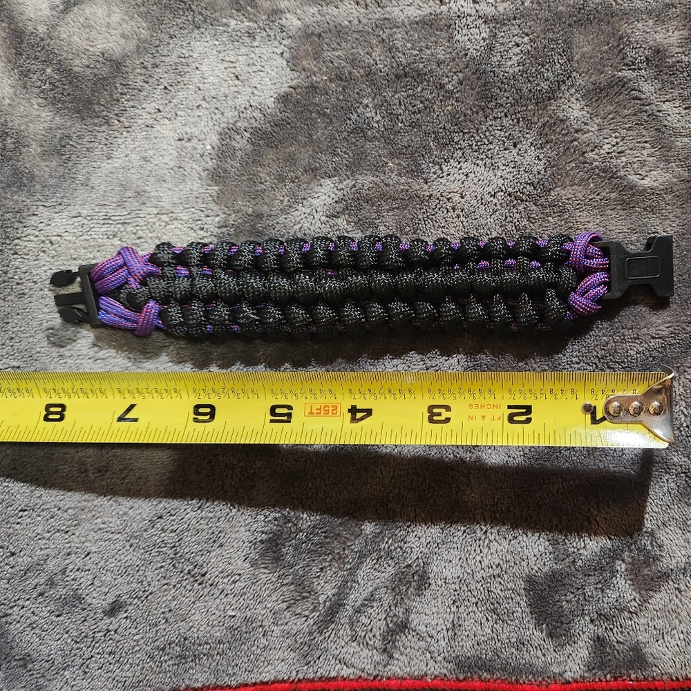 Bane's Cuff- black and purple Traitor Knot paracord bracelet
